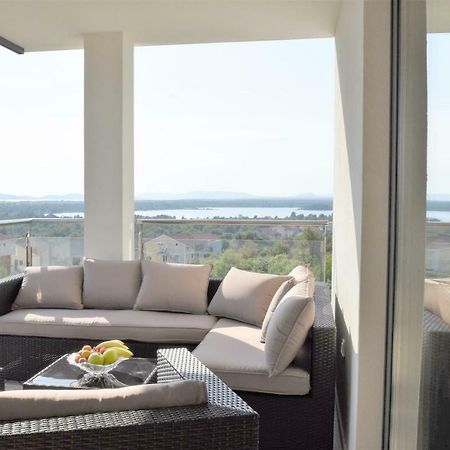 Villa M - Your business & holiday apartment in Šibenik Dış mekan fotoğraf