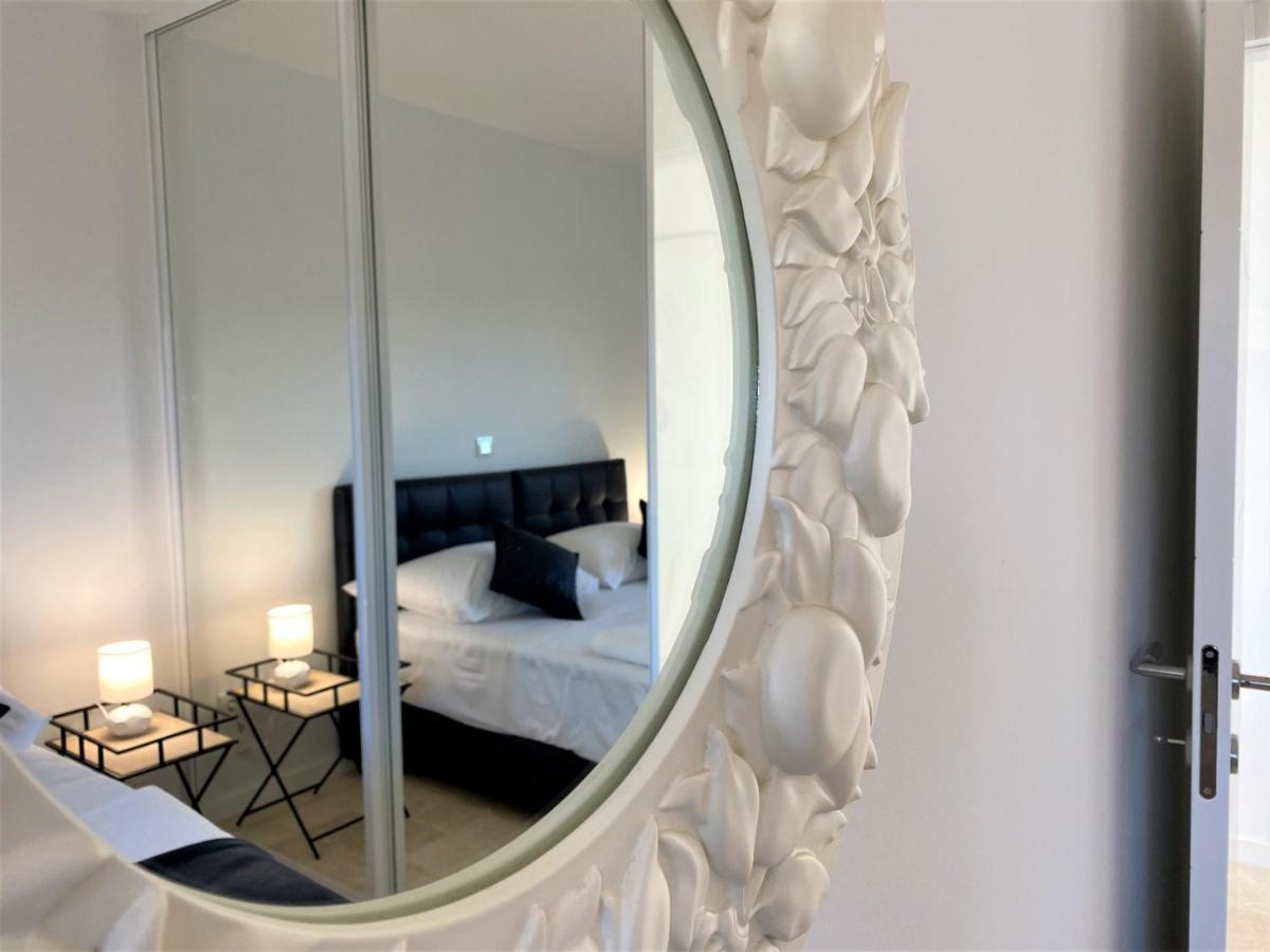Villa M - Your business & holiday apartment in Šibenik Dış mekan fotoğraf