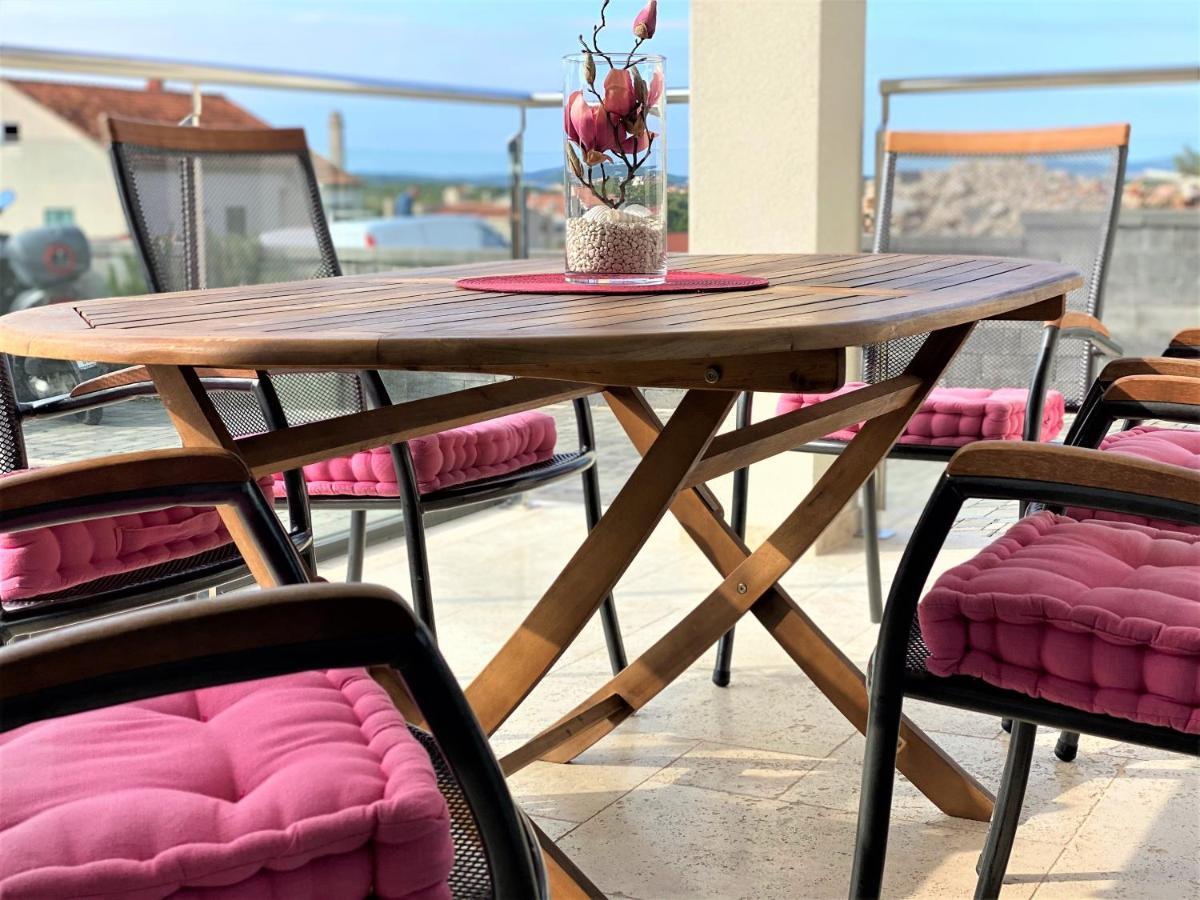 Villa M - Your business & holiday apartment in Šibenik Dış mekan fotoğraf