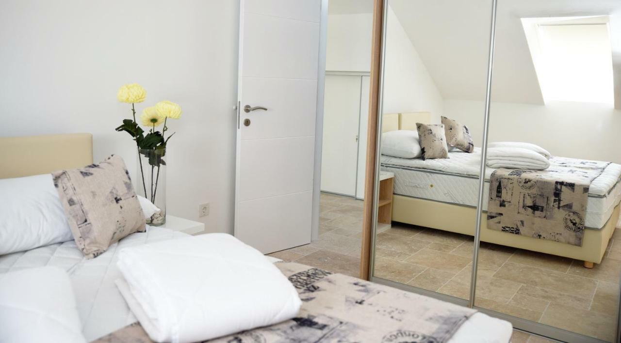 Villa M - Your business & holiday apartment in Šibenik Dış mekan fotoğraf
