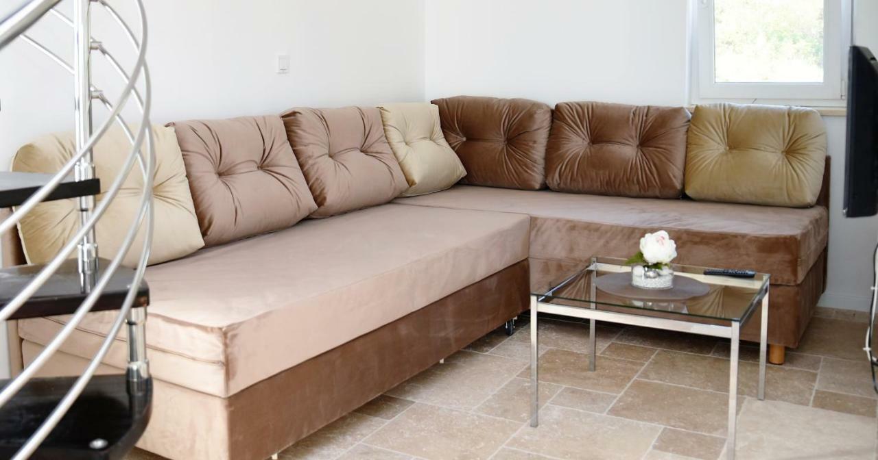 Villa M - Your business & holiday apartment in Šibenik Dış mekan fotoğraf