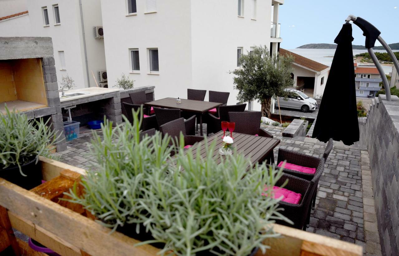Villa M - Your business & holiday apartment in Šibenik Dış mekan fotoğraf